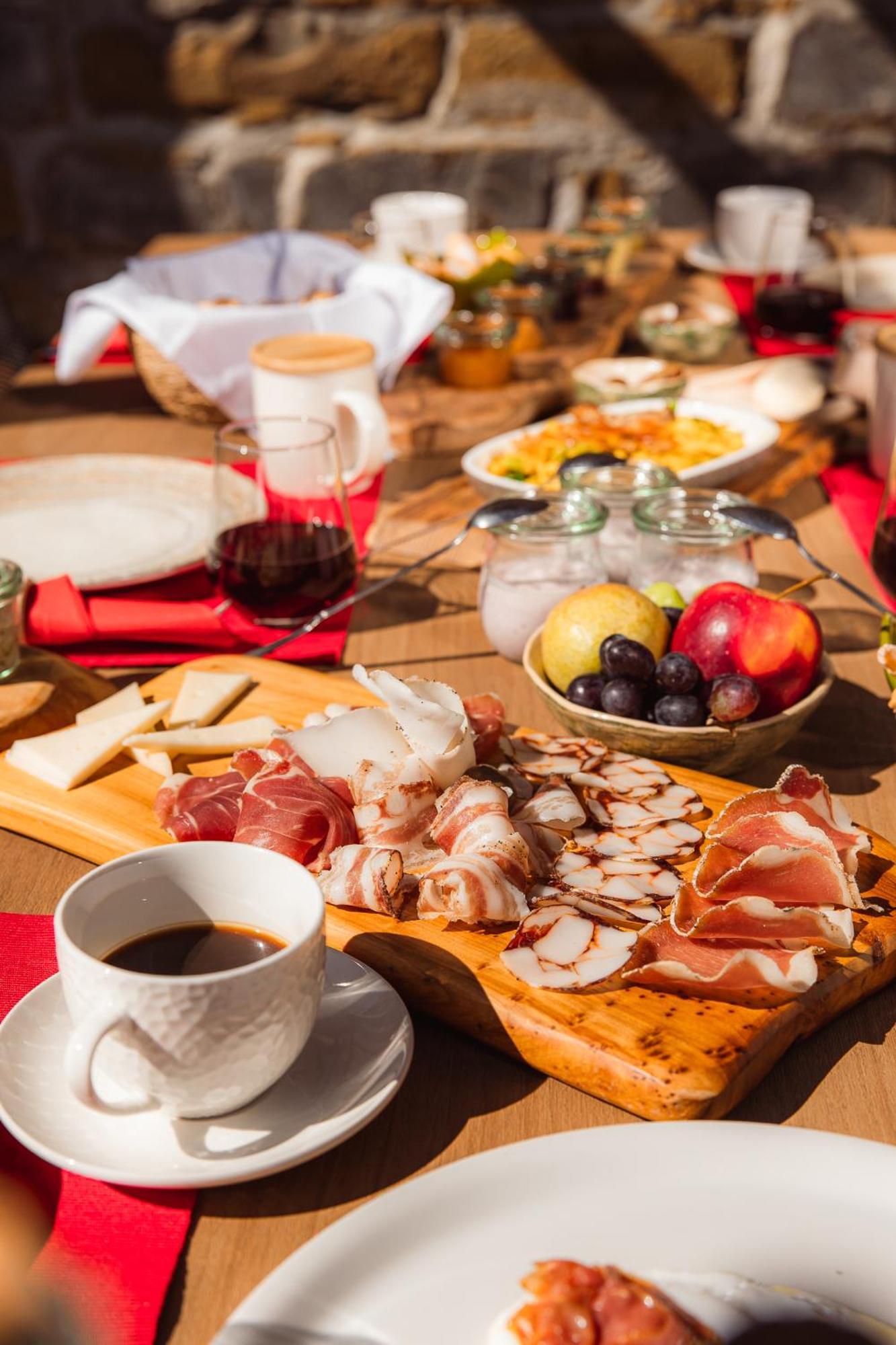 Touristfarm - Apartments "Red Fairytale" Marezige Esterno foto
